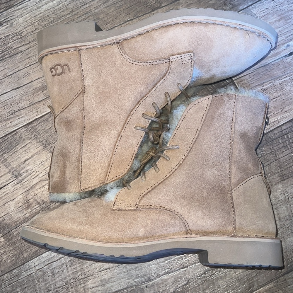 Ugg boots - Picture 4 of 9